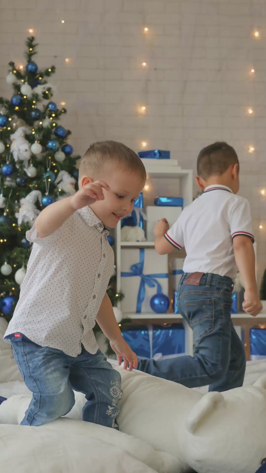 The Elf Dance – A Personalized Christmas Song to Get Kids Moving!